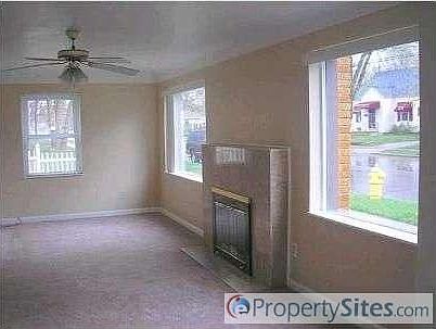 3rd image of 4537 Buchanan Ave SW