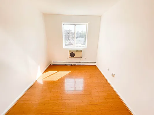 Rented by Showcase Realty | media 9