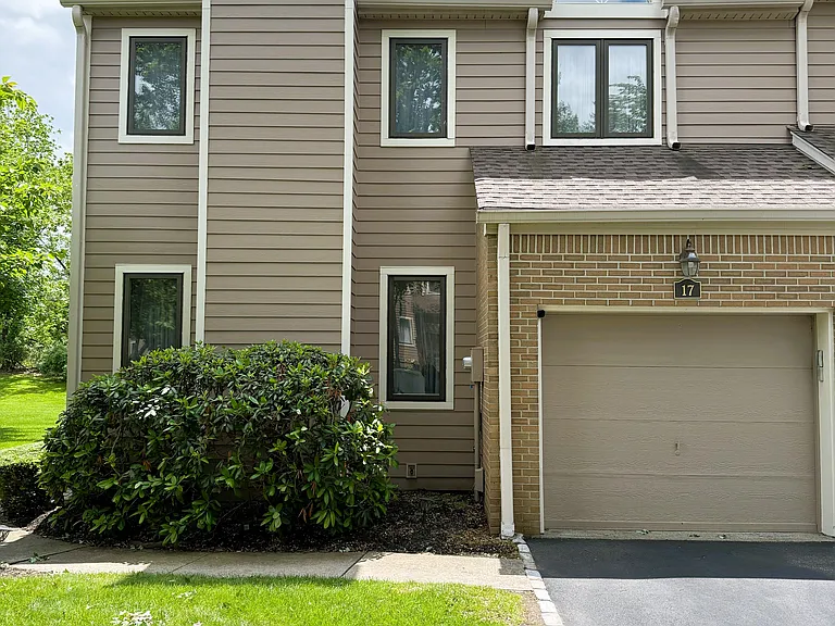 17 Gabriel Dr — Photo 43