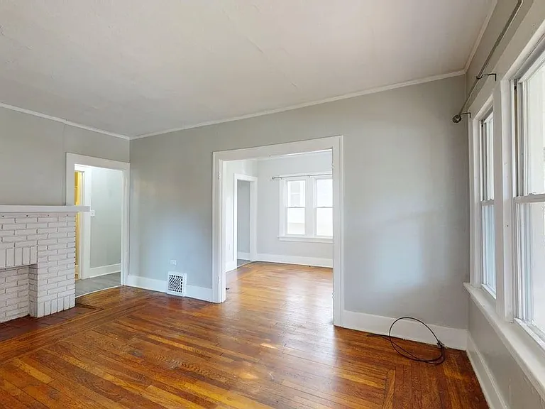 236 Watson St — Photo 10