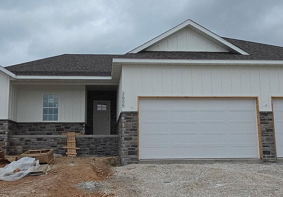 1st image of 2605 W Webb Road