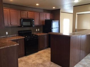 4463 Rainbow Ln, Flint, MI 48507