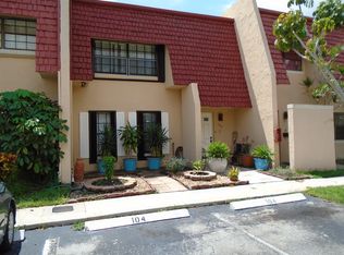 104 Pleasant Hill Ln, Tamarac, FL 33319