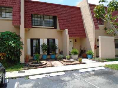104 Pleasant Hill Ln, Tamarac, FL, 33319