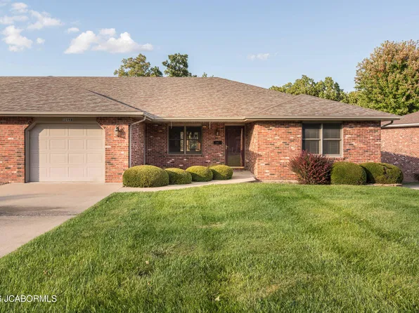 1249 Duane Swift Pkwy #B, Jefferson City, MO 65109