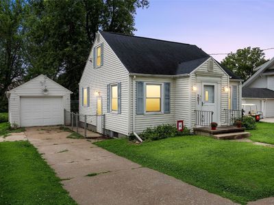 201 South St, Urbana, IA, 52345