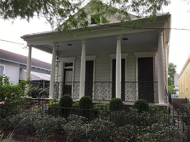 1st image of 3027 Grand Ave