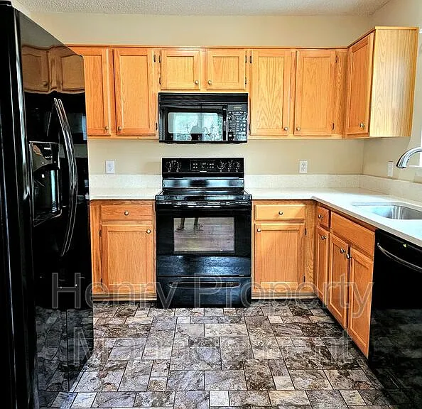 109 Gremar Dr — Photo 8