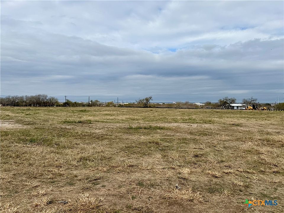 2nd image of 3072 Ridge Pl