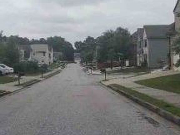 Exterior Neighborhood (street photo)