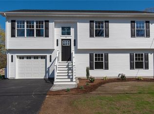 9 Ludlow St, Johnston, RI 02919