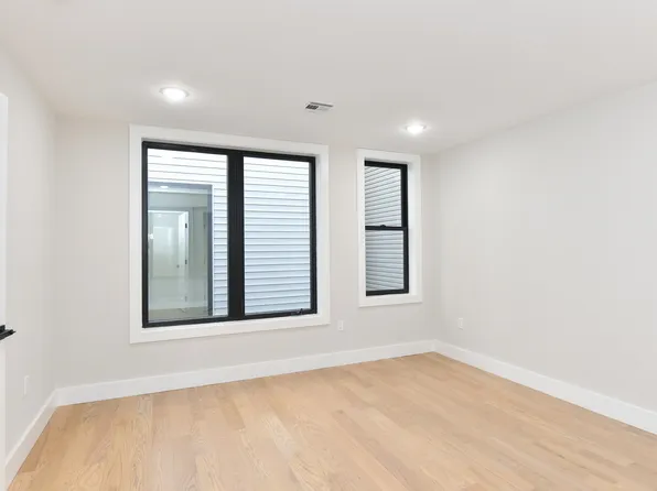 221 Columbia Avenue image 30 of 32