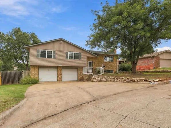 1612 Meadowbrook Dr, Ponca City, OK 74604