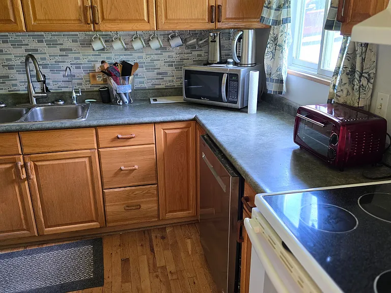 115 Kennedy Dr — Photo 14