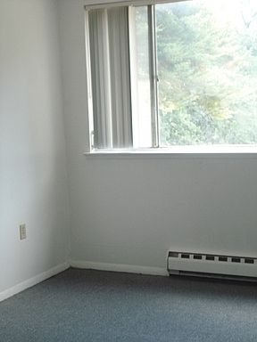 3rd image of 401 W Walnut Ln APT 128