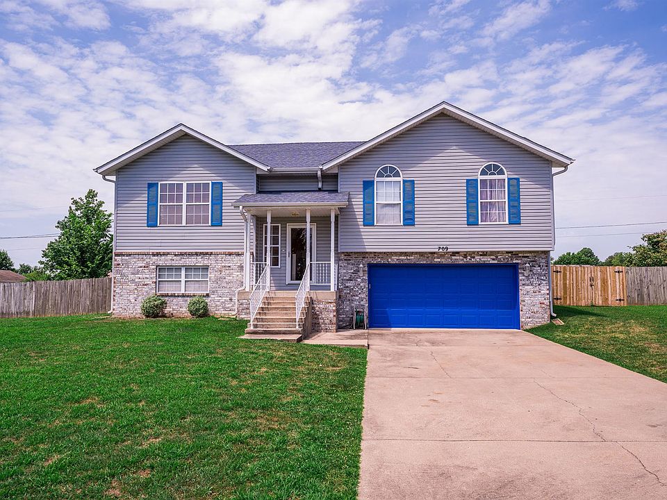 1st image of 709 S Darin Ln