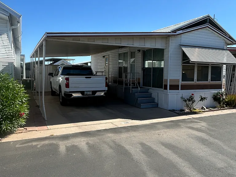 216 E Ocotillo Dr — Photo 1