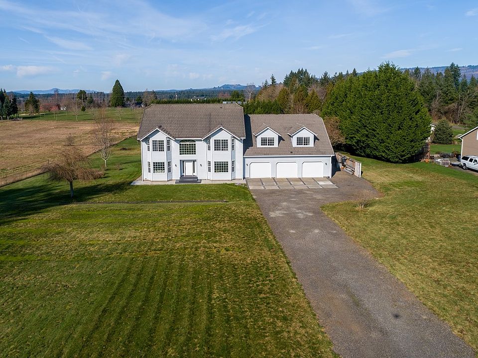 1st image of 20600 NE 185th St