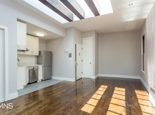 431 W 22nd St APT 3F, New York, NY 10011