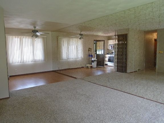 4th image of 5906 Kirkwood Ct