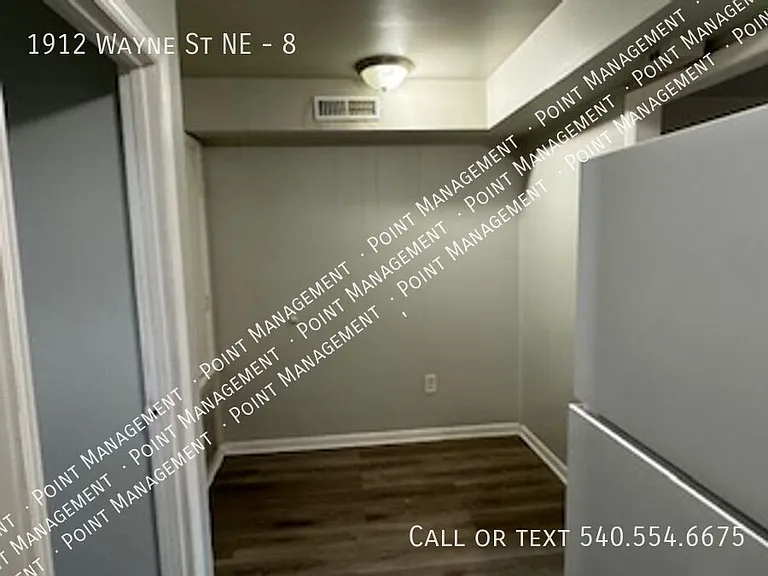 1912 Wayne St NE #8 — Photo 5