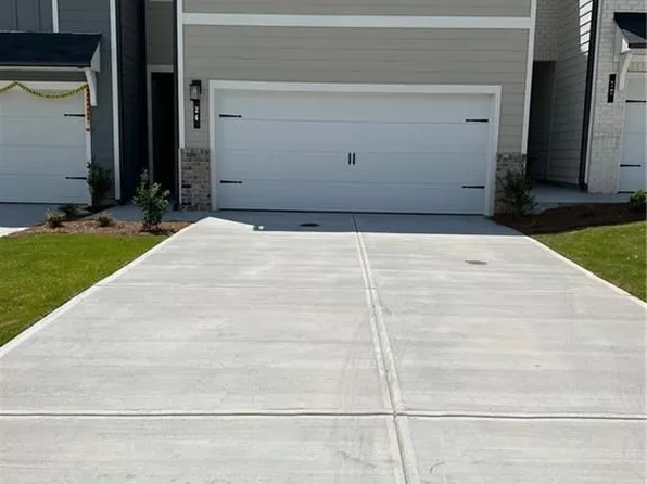 24 Lumpkin Ln, Dawsonville, GA 30534