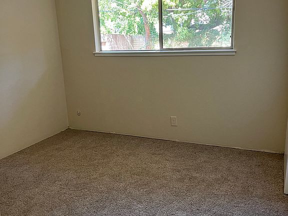 4th image of 550 Fir St #550