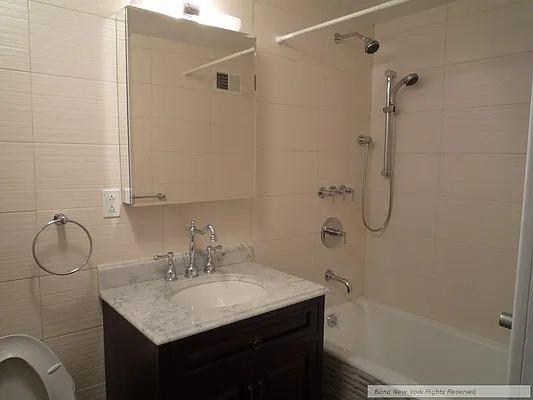 Rented by Bond New York | media 28