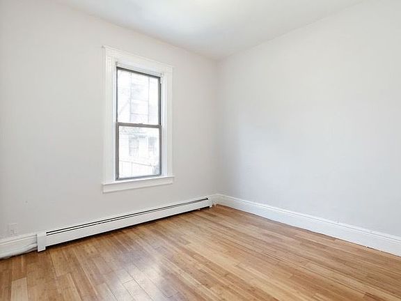 4th image of 680 E 21st St #1