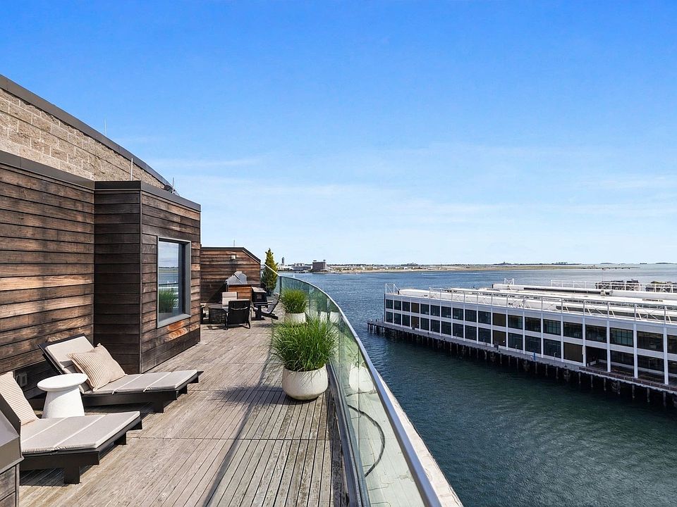 1st image of 300 Pier 4 Blvd #Phj