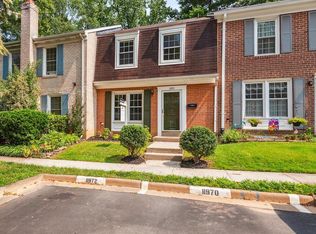 11970 Heathcote Ct, Reston, VA 20191