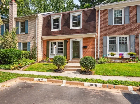 11970 Heathcote Ct, Reston, VA 20191