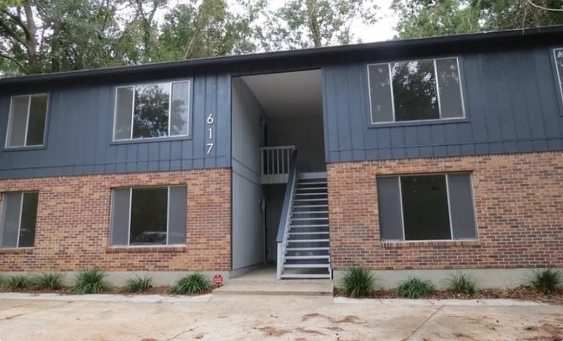 617 Holyoke Court, Unit A — Photo 1