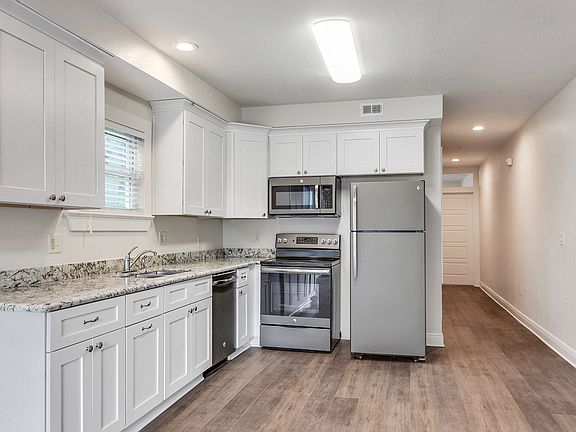 3rd image of 7323 Cohn St APT D