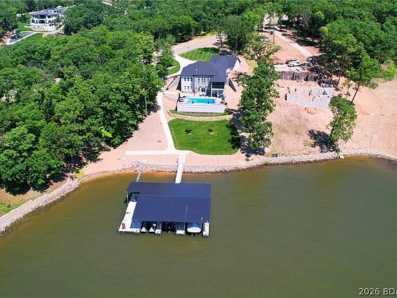 3rd image of 243 E Villages Estates Rd