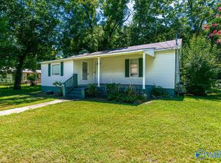 1002 Rison Ave NE, Huntsville, AL 35801