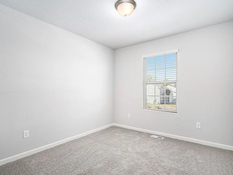 8191 Crestbrook Ct — Photo 20