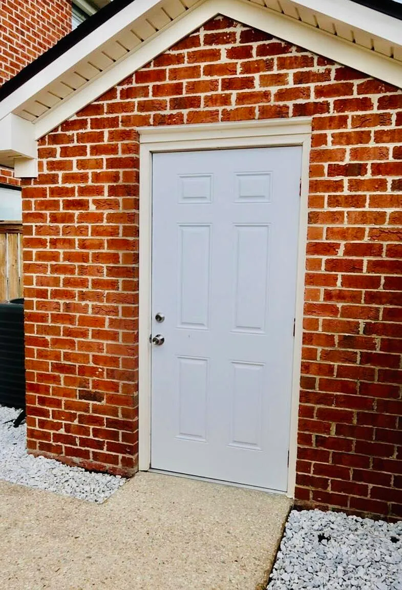 2 bed, 1.5 bath, 1056 sqft, $1,200 — Photo 4