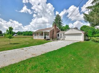 12721 Pleasant Valley Rd, Mount Vernon, OH 43050