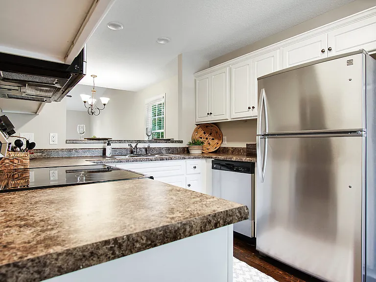 564 Deerchase Ct — Photo 3