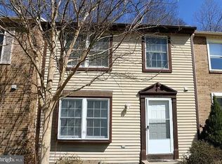 8202 Burning Forest Ct, Springfield, VA 22153