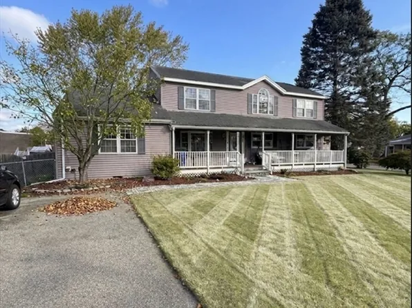 49 Brown St, Attleboro, MA 02703