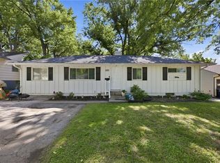 11301 Spring Valley Rd, Kansas City, MO 64134