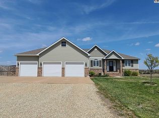 1615 Ottawa Rd, Salina, KS 67401