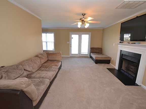 4th image of 2943 Highplains Dr