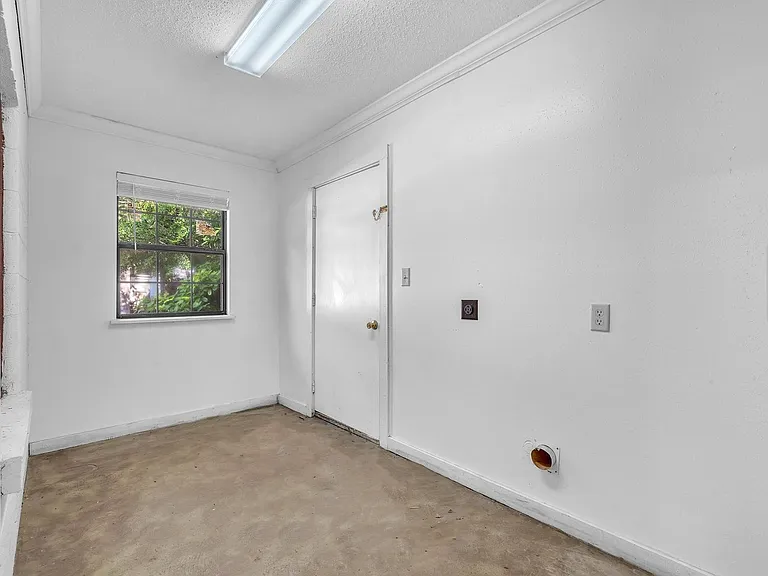 612 32nd St #B — Photo 20