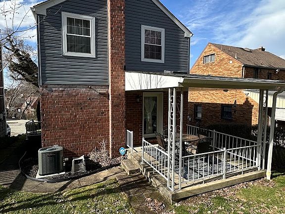 2nd image of 4215 Tuxey Ave