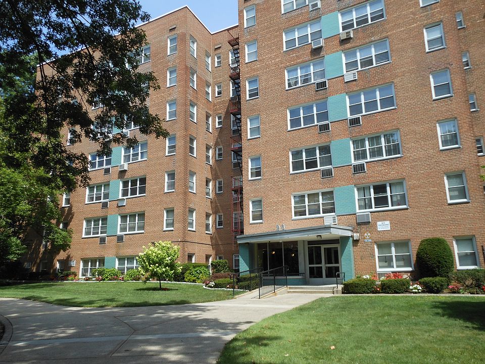 1st image of 98 Dehaven Dr APT 5D