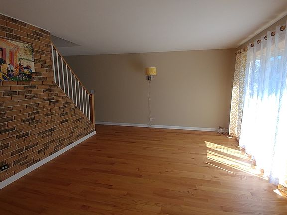 2nd image of 8943 Robin Dr APT B