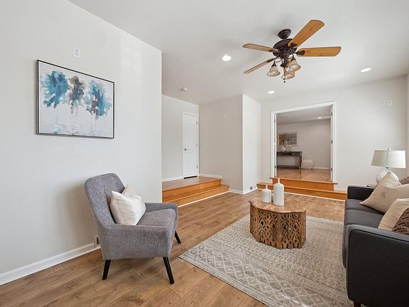 5th image of 8126 Oak Ct